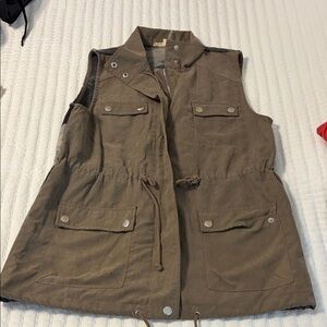 Buckle Women's Tan Utility Vest - Aztec back